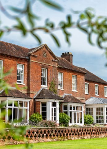 Beaulieu Wedding Venue In The New Forest | Beaulieu Inn